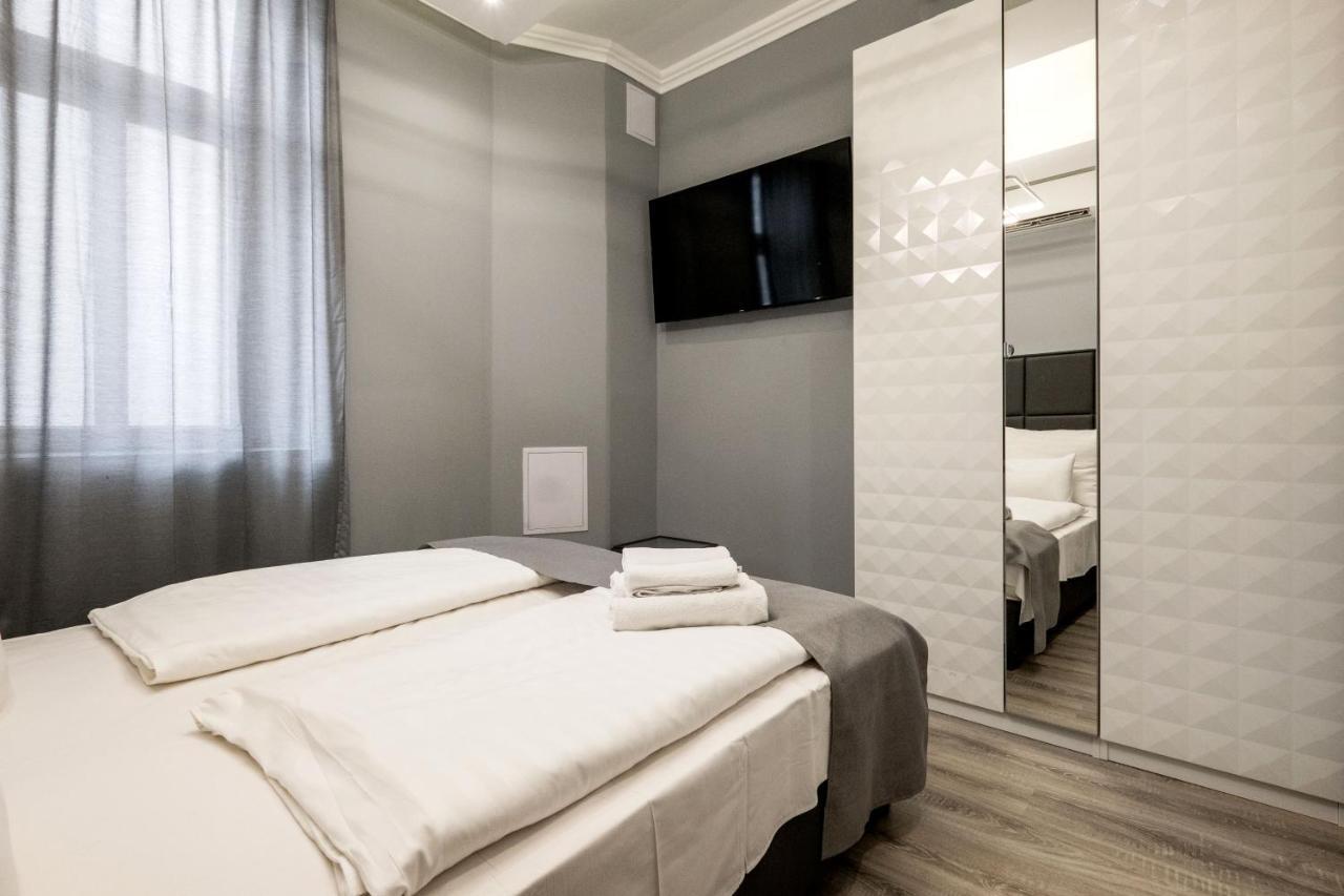 Prime Star Deak Ter Modern Luxury Apartments Budapest Bagian luar foto