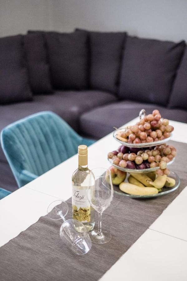 Prime Star Deak Ter Modern Luxury Apartments Budapest Bagian luar foto